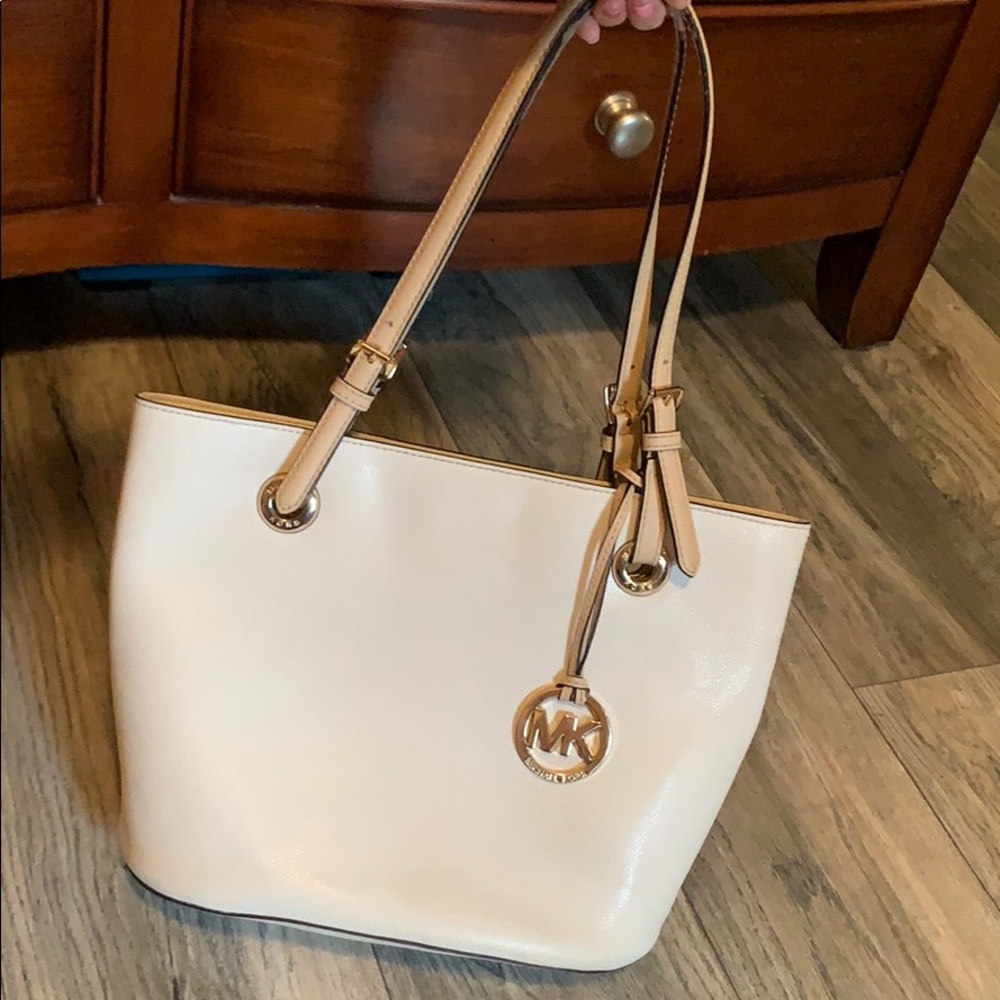 Michael Kors medium sized purse